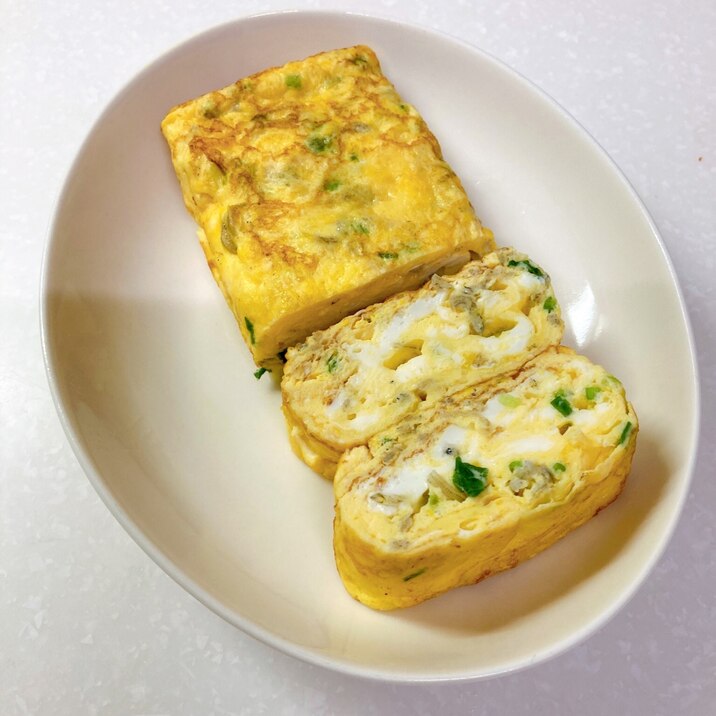 カルシウムたっぷり 牛乳とちりめんジャコの卵焼き レシピ 作り方 By ヤスのり子 楽天レシピ カルシウムたっぷり 牛乳とちりめんジャコの卵焼き レシピ 作り方 By ヤスのり子 楽天レシピ